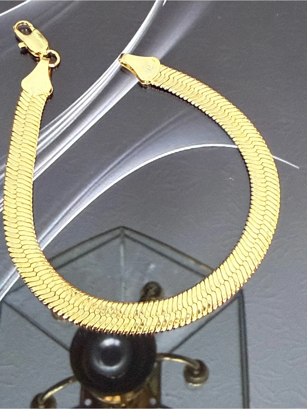 Gold Tone Herringbone Chain Bracelet Metal Lobster Clasp No Stone